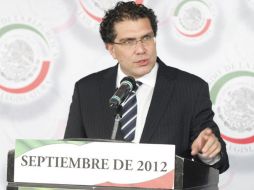 La iniciativa será presentada en tribuna por el senador perredista Armando Ríos Piter. ARCHIVO  /