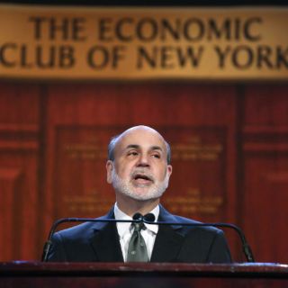 Bernanke señala apoyo para ''umbrales'' en política monetaria Fed