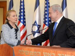 La secretaria de Estado, Hillary Clinton, se reúne con el primer ministro, Benjamin Netanyahu. EFE  /