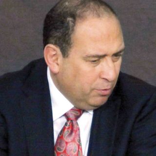 Rubén Moreira evita hablar sobre deuda de Coahuila
