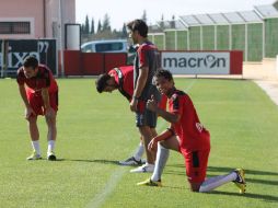El futbolista mexicano ya entrena junto al equipo. Imagen de Rcdmallorca.es. ESPECIAL  /