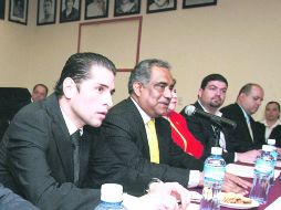 Comisión de Administración. En la imagen, los diputados Enrique Aubry y Raúl Vargas, del Partido Verde y el PRD, respectivamente.  /