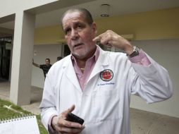 El médico Ernesto Torres destacó que aún falta el resultado del encefalograma que se realizó esta mañana. EFE  /