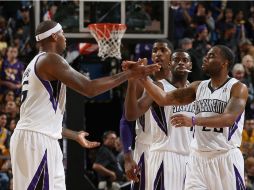 Los Kings bajaron de la nube a los Lakers al vencerlos por 113-97. EFE  /