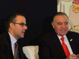 Juan Pardinas y Valentín Diez Morodo, director general y presidente del Imco, en la presentación del índice. NTX  /
