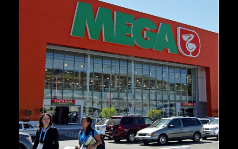 Comercial Mexicana cayó en incumplimiento de pagos en 2008 cuando la crisis financiera le provocó pérdidas en derivados. ARCHIVO  /