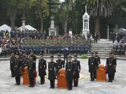 Ceremonia de depósito de los restos mortales de Moncayo, Izquierdo, González y O´Gorman. NTX  /