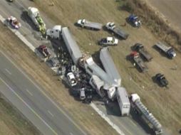 Vista aérea del choque en la carretera en Texas. AP - Click2houston.com  /