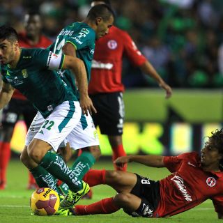 León con un pie en la final del Apertura 2012