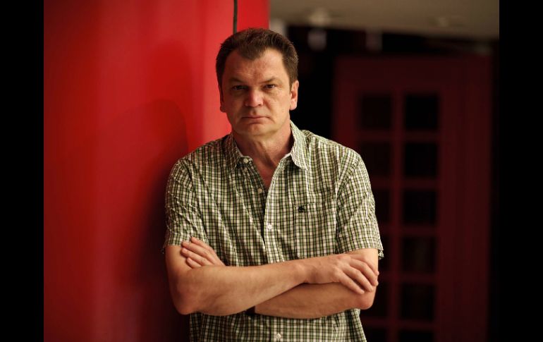 El escritor serbio afirma con tono estricto que aún no sabe nada sobre su próximo proyecto.  /