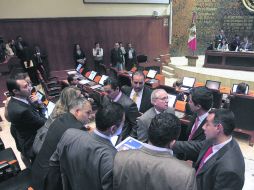 La necesidad de transparentar los manejos de sus antecesores define la agenda de los diputados que llegaron a principios de este mes.  /