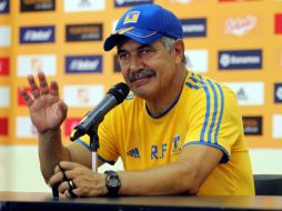 Afirmó que está rezando y pidiendo a Dios para que el ex cancerbero salga bien de esta situación. MEXSPORT  /