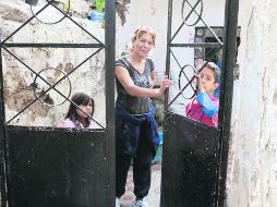 VIVIENDA EN CONJUNTO. Una familia de la calle Zaragoza 424, en Tlaquepaque.  /