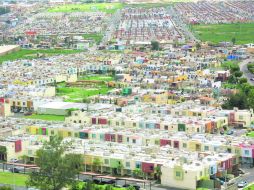 Prestación. En los últimos seis años se han entregado 232 mil 884 créditos de Infonavit en Jalisco.  /