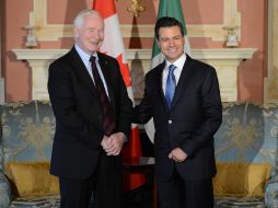 El gobernador general de Canadá, David Johnston se reúne con el presidente electo de México, Enrique Peña Nieto. AP  /