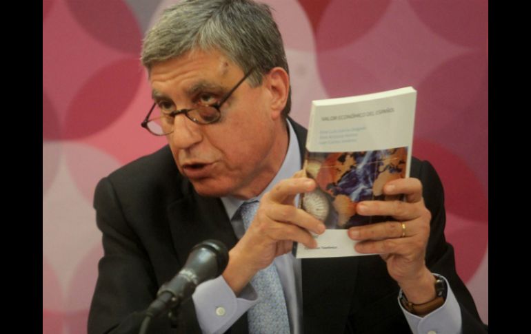 Cimentar el valor económico del español es un trabajo que implica retos para los países que lo hablan.  /