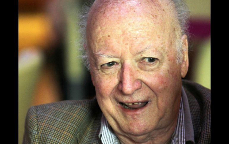 El escritor Jorge Edwards, Premio Cervantes 1999 y actual embajador de Chile en Francia. EFE  /