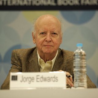 Jorge Edwards, ''persona inmensamente grata''