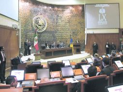 El SAT amagó con embargar las cuentas bancarias del Congreso si éste no se ponía al corriente con los pagos.  /
