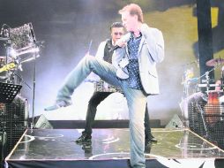 Completo. El intérprete ofreció un show como el que lleva a grandes escenarios.  /