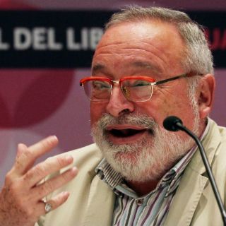 La educación respalda el fortalecimiento de la democracia: Savater