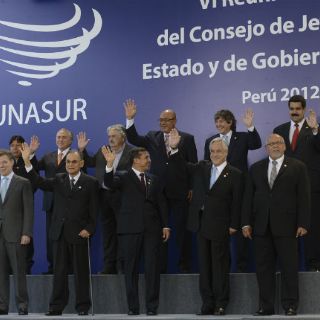 Unasur evaluó situación de Paraguay y apoyó negociaciones de Colombia