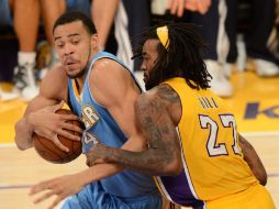 Los Ángeles Lakers ganaron con facilidad por paliza de 122-103 a los Nuggets de Denver. AFP  /