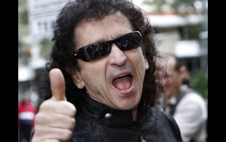 Alex Lora develará su escultura en el Museo de Cera. ARCHIVO  /