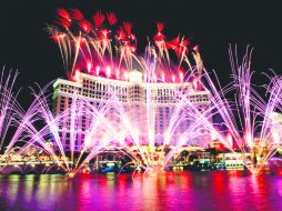 ESPECTACULAR. Un show de luces encanta a cualquiera en Las Vegas, apenas el comienzo de la estrepitosa celebración.  /