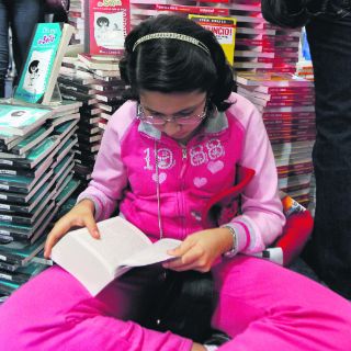 Diez instantáneas sobre la FIL