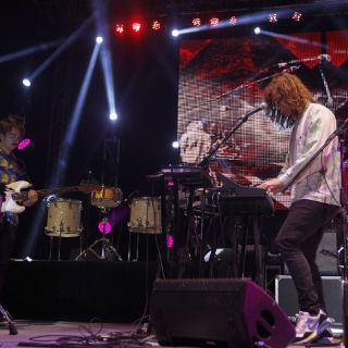 Un enérgico Astro cierra la octava noche de la FIL