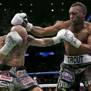Trout retuvo la corona al ganar a Cotto