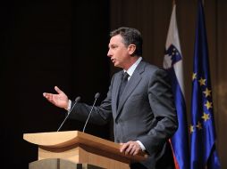 Los resultados del triunfo Pahor fueron divulgados al cierre de la votación por la televisión pública TVSlo. ESPECIAL  /