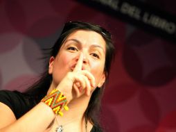 Rocío Cerón presentó su poemario en el marco de la FIL.  /