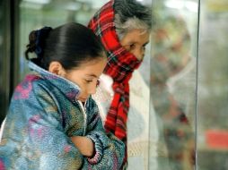 Recomiendan vestir ropa abrigada y tomar precaución con calentones. ARCHIVO  /