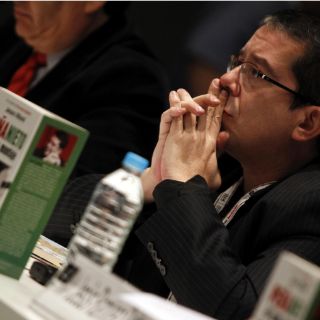 Hay que cambiar el país con crítica y más ferias del libro: Villamil