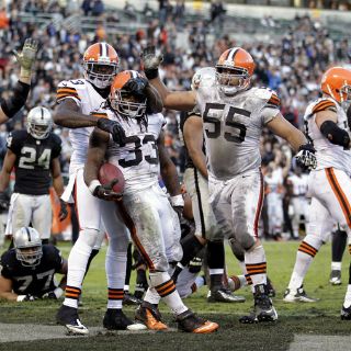 Raiders sigue arrastrando la cobija