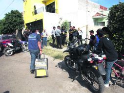 Personal forense  recibió el reporte de una pareja asesinada en una finca situada en el cruce de las calles Barcelona y Valladolid.  /