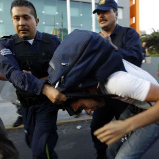 Morena pide liberación de los 27 detenidos en Guadalajara