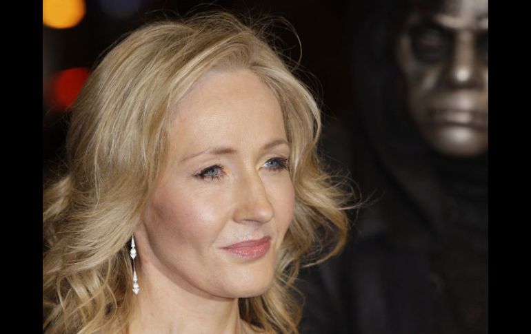 La escritora colaborará de manera muy estrecha con el proyecto, anunció la cadena británica. ARCHIVO  /