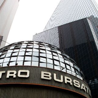 Mercados reciben bien cambio de gobierno y pacto político