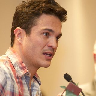 Más que reto, fue un privilegio actuar en ''Las paredes hablan'': Becker