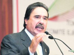 El Coordinador del PRI, Emilio Gamboa, expresó su optimismo para la continuidad del procurador General de la República. EL UNIVERSAL  /