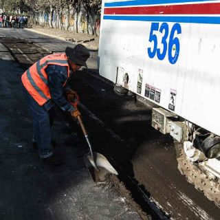 Inicia pavimentación en lateral de Lázaro Cárdenas