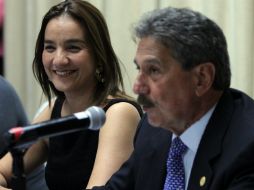 La ministra de Turismo, Nelly Jerez y el presidente de la Cámara Nacional de Turismo de Honduras, Epaminondas Marinakys. EFE  /