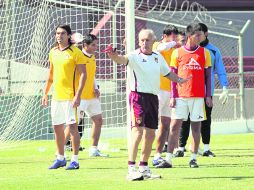 Apunta a otro lugar. Héctor Hugo Eugui aspira a volver a dirigir en Primera División.  /