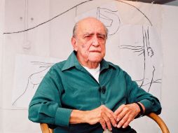 Oscar Niemeyer, el arquitecto que recreó en acero y vidrio las curvas de Brasil, falleció hoy. Tenía 104 años. AP  /