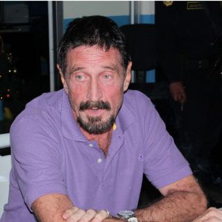 Guatemala niega asilo a McAfee