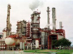 El estudio sobre producción de Pemex fue generado por Global Data. ARCHIVO  /