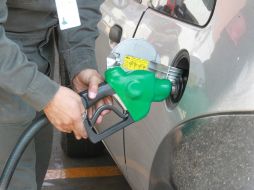 La SHCP califica como necesario un alza en precios de la gasolina para evitar un deterioro de las finanzas públicas del país. ARCHIVO  /